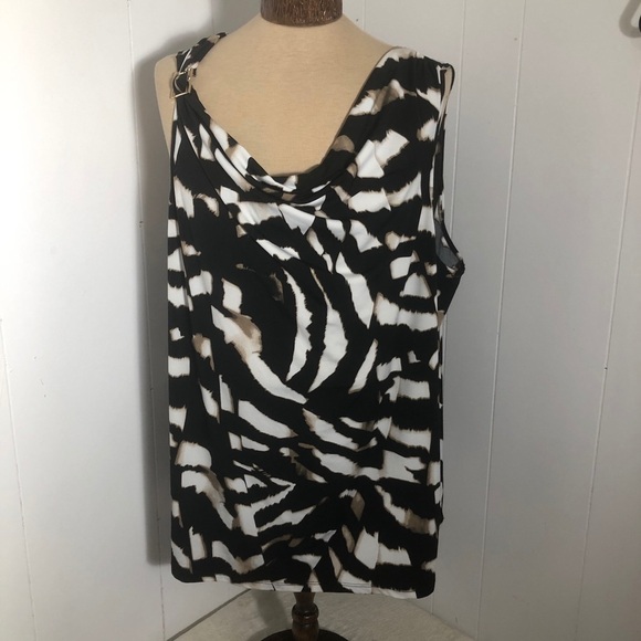 - Sleeveless top. Size 4X - Picture 1 of 8